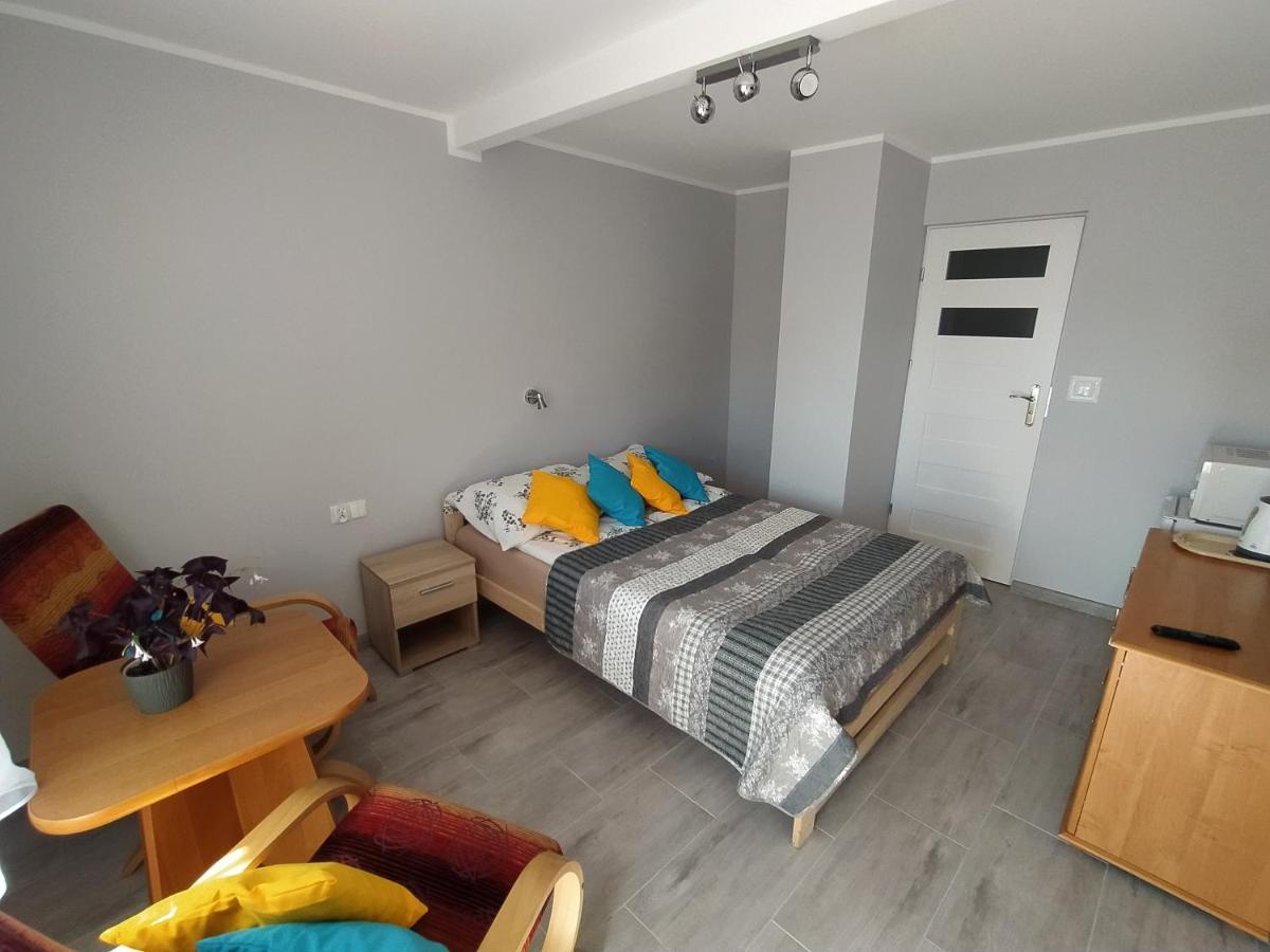 Moris 2 Pokoje Goscinne 웨바 외부 사진